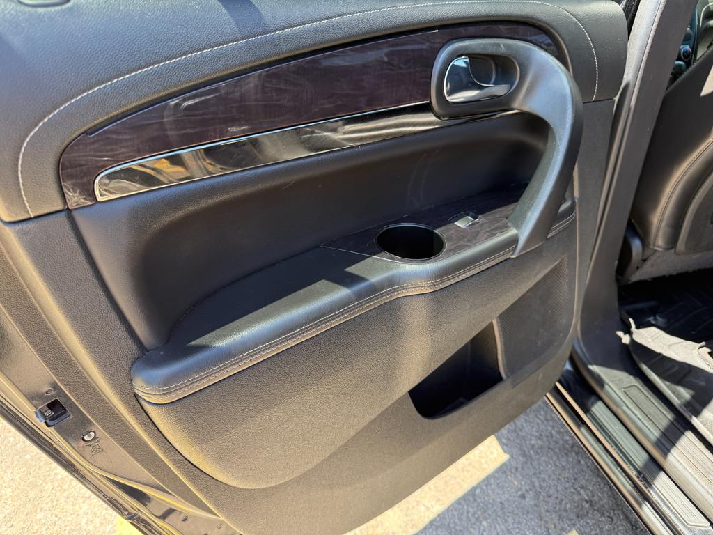 2015 Buick Enclave — photo 33