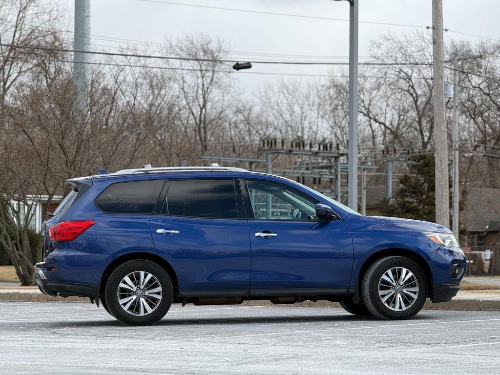 2019 Nissan Pathfinder — photo 8