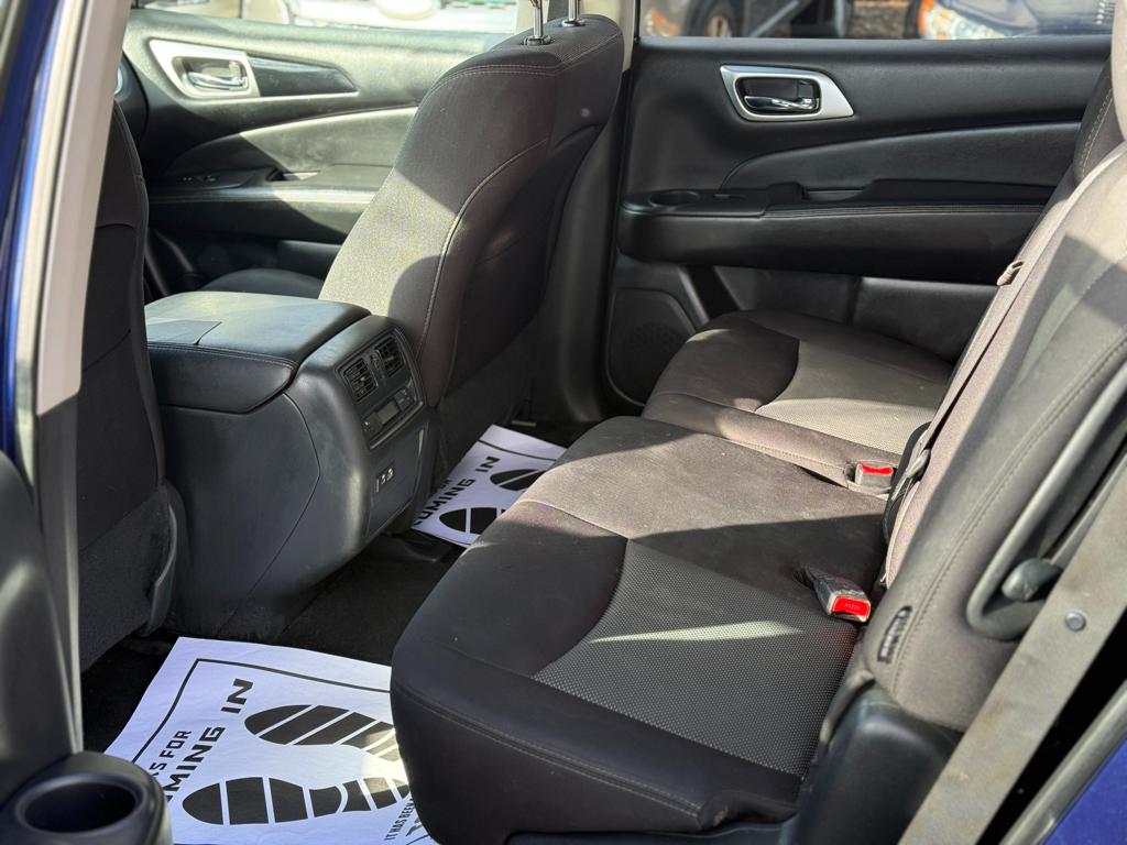 2019 Nissan Pathfinder — photo 21