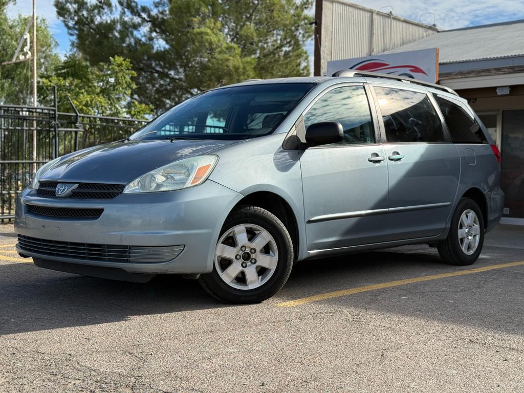 2004 Toyota Sienna — photo 1
