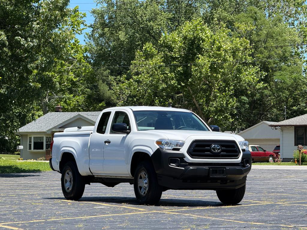 2020 Toyota Tacoma — photo 2