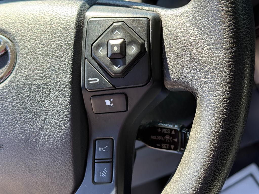 2020 Toyota Tacoma — photo 18