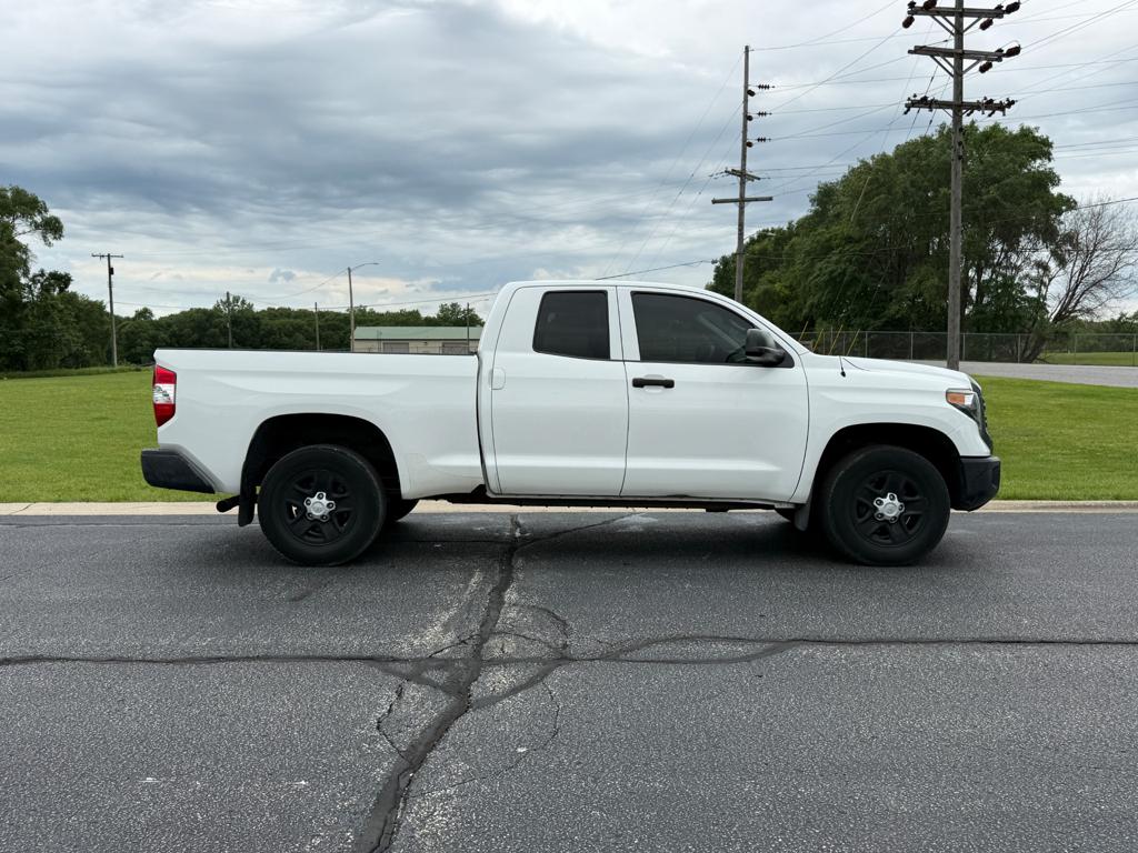 2019 Toyota Tundra — photo 18