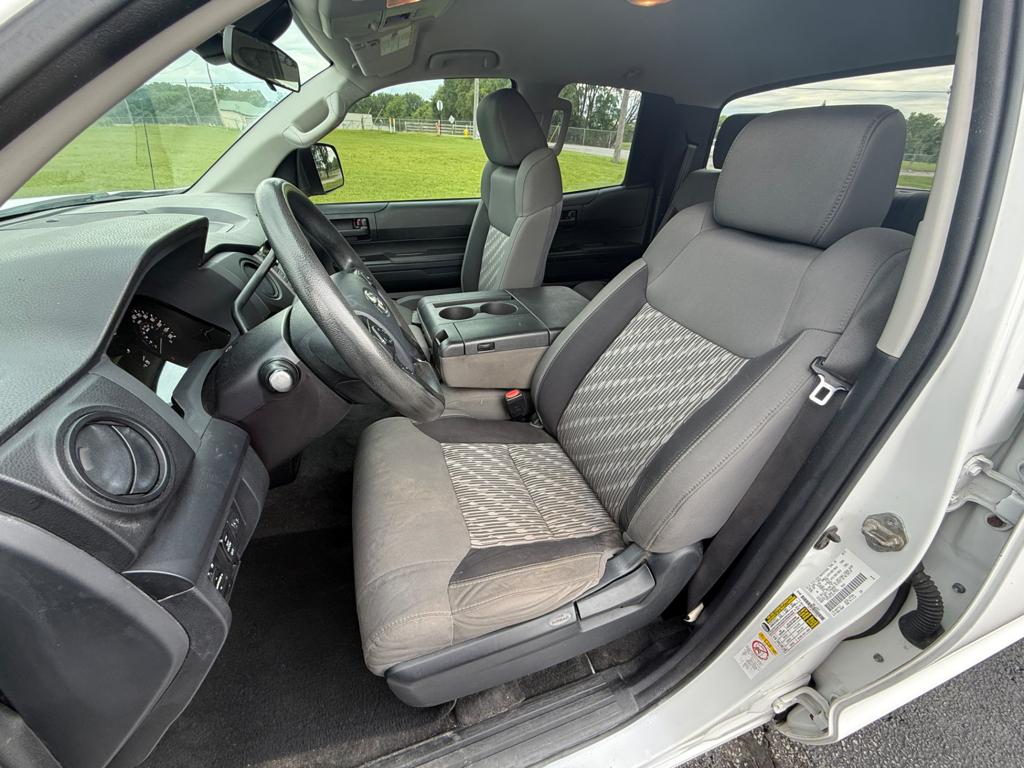 2019 Toyota Tundra — photo 25