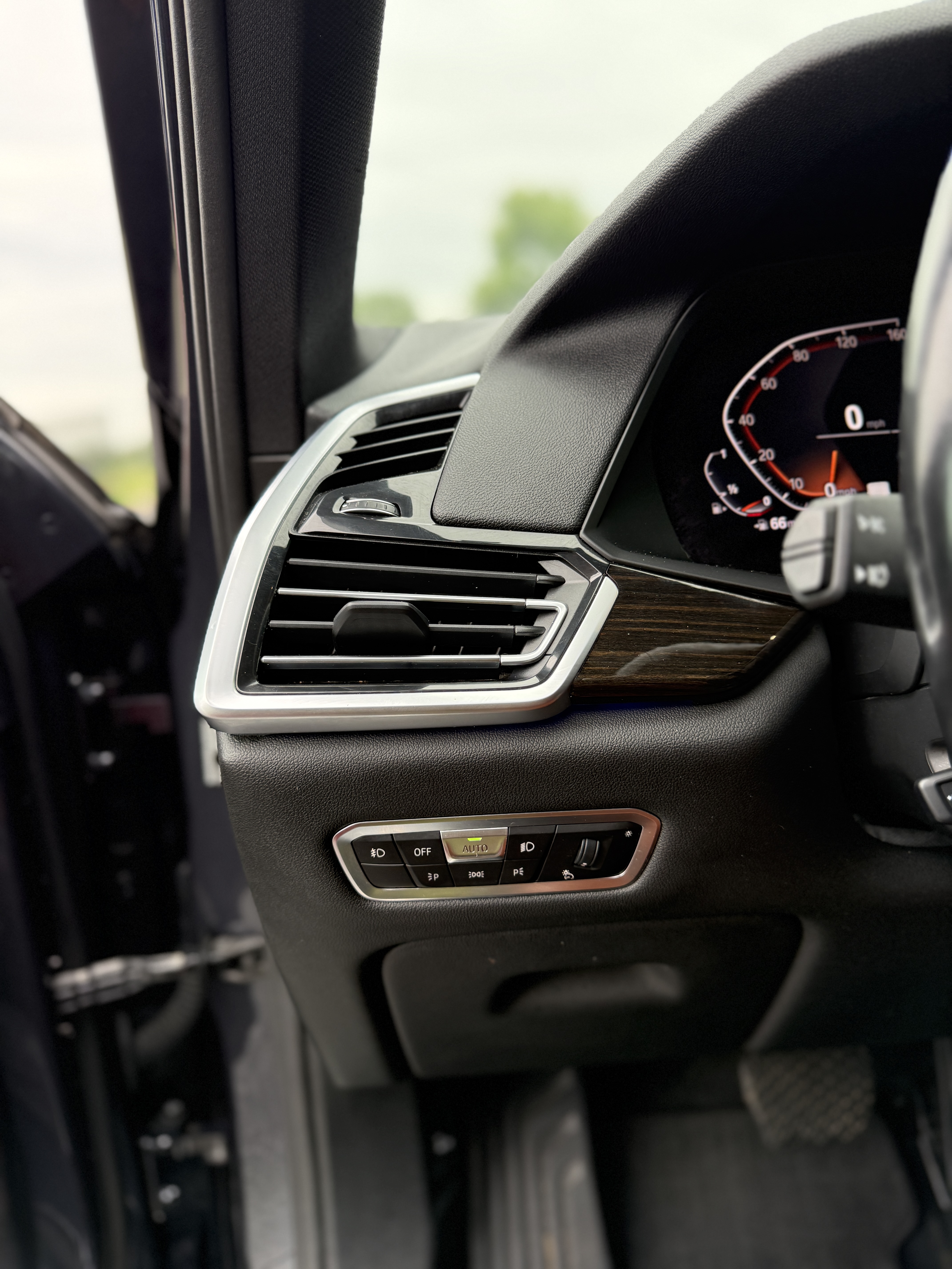 2019 BMW X5 — photo 26
