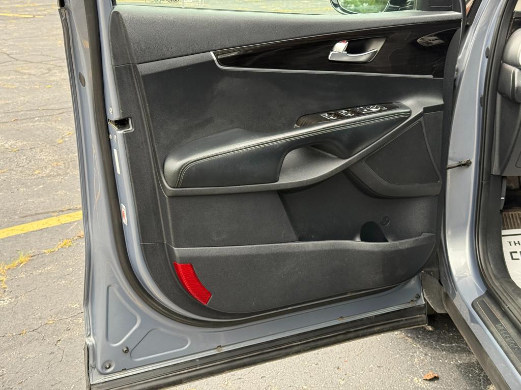 2020 Kia Sorento — photo 23