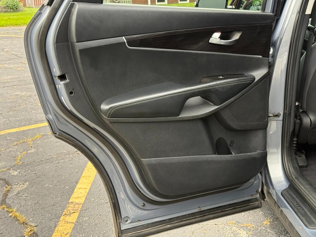 2020 Kia Sorento — photo 24