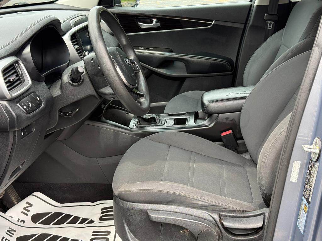 2020 Kia Sorento — photo 28