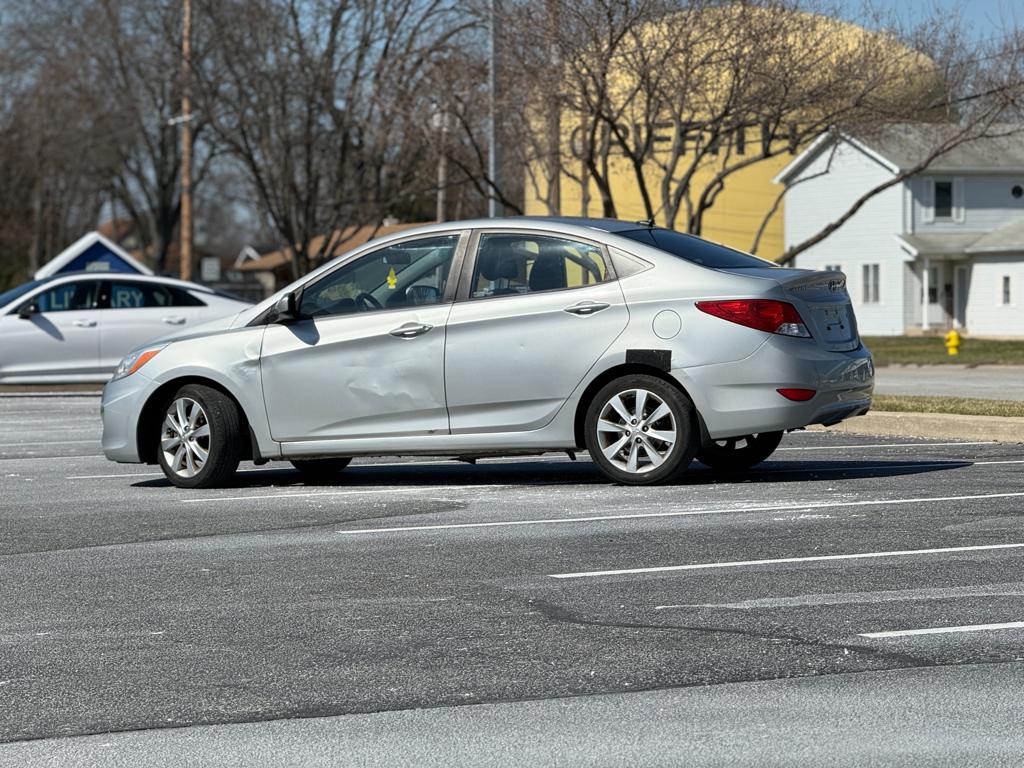 2014 Hyundai Accent — photo 27