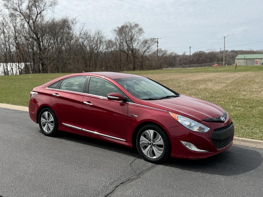 2013 Hyundai Sonata — photo 11