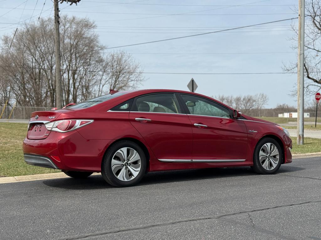 2013 Hyundai Sonata — photo 19