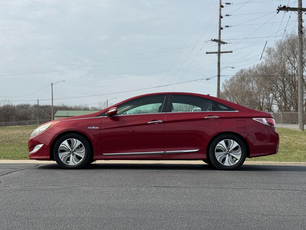2013 Hyundai Sonata — photo 24