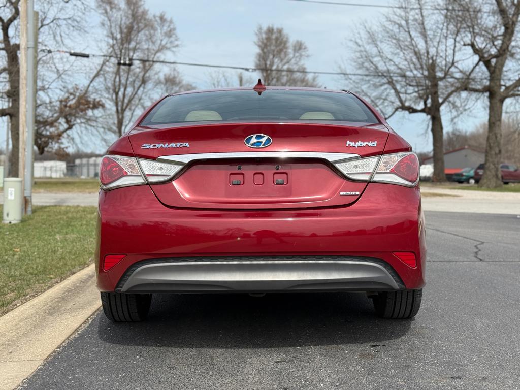 2013 Hyundai Sonata — photo 26
