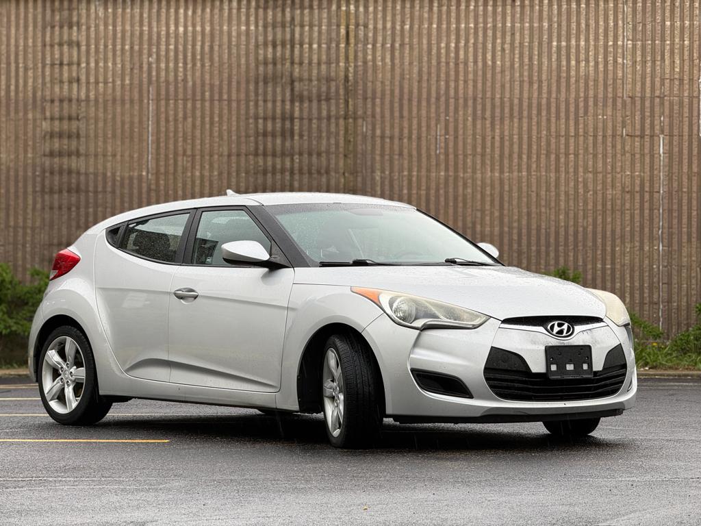 2015 Hyundai Veloster — photo 13