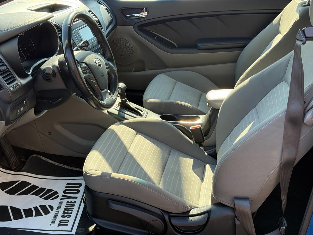 2014 Kia Forte — photo 21