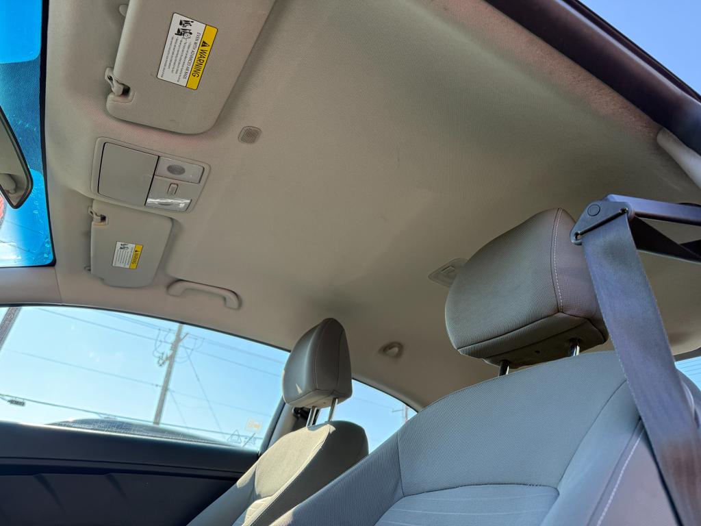 2014 Kia Forte — photo 24