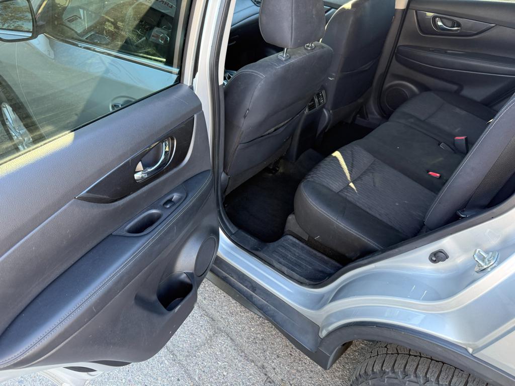 2020 Nissan Rogue — photo 30