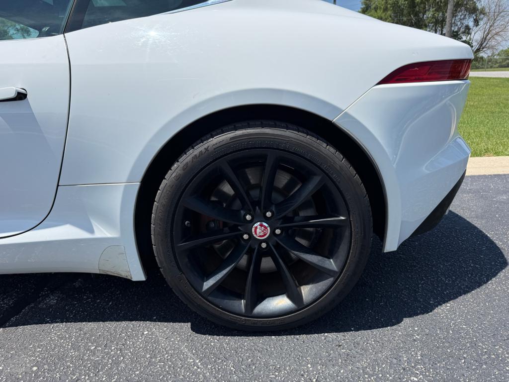 2015 Jaguar F-Type — photo 9