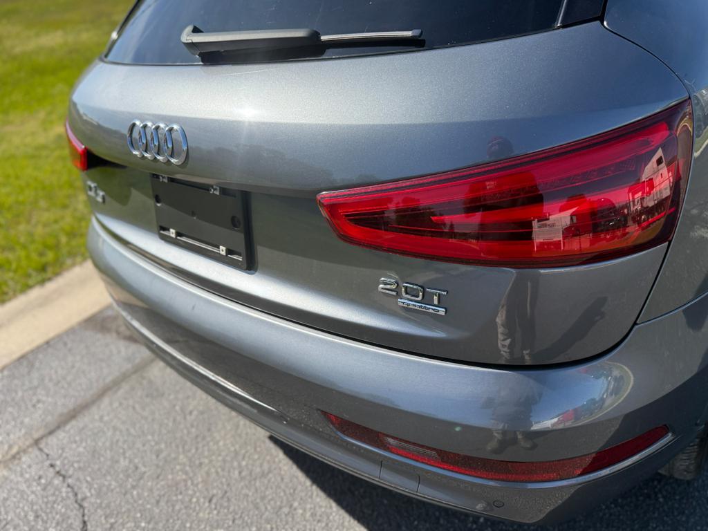 2015 Audi Q3 — photo 13