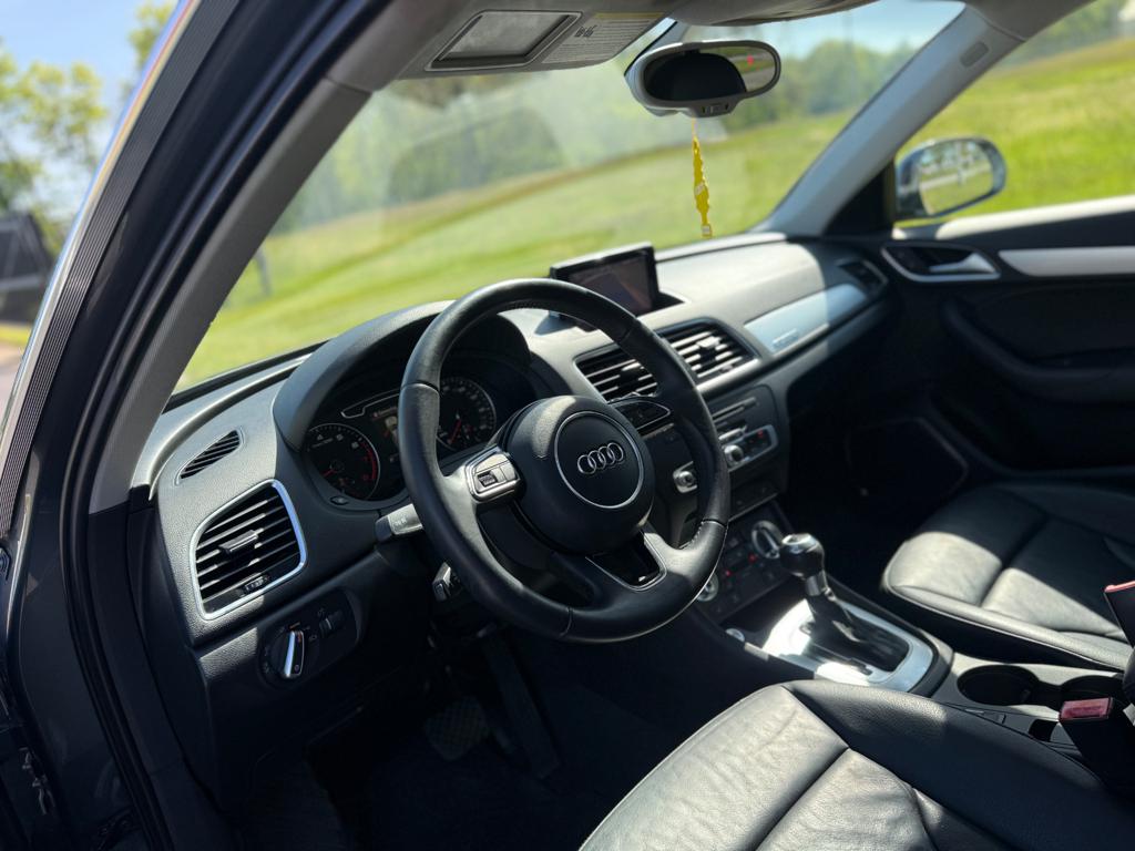 2015 Audi Q3 — photo 30