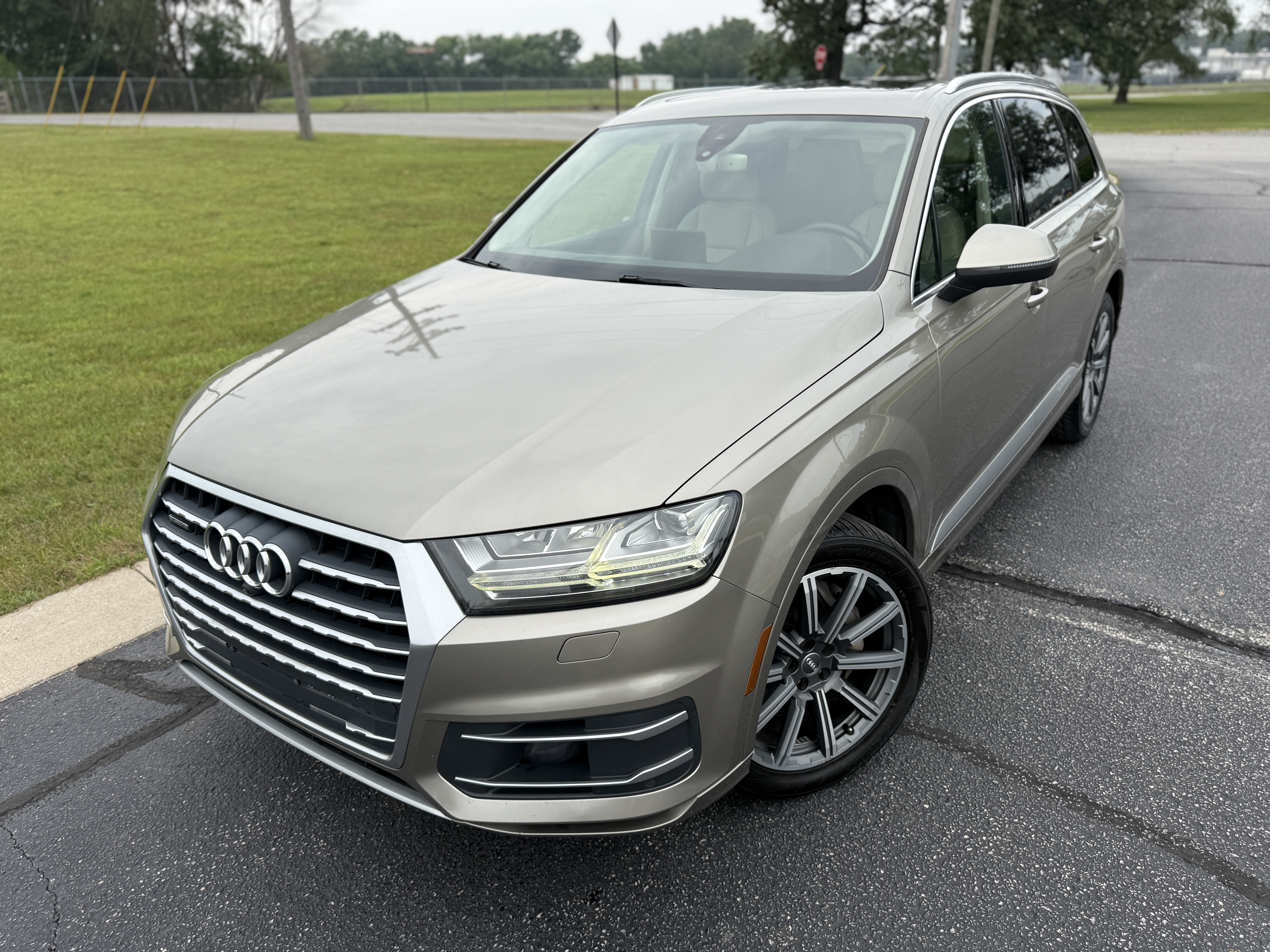 2017 AUDI Q7 — photo 1