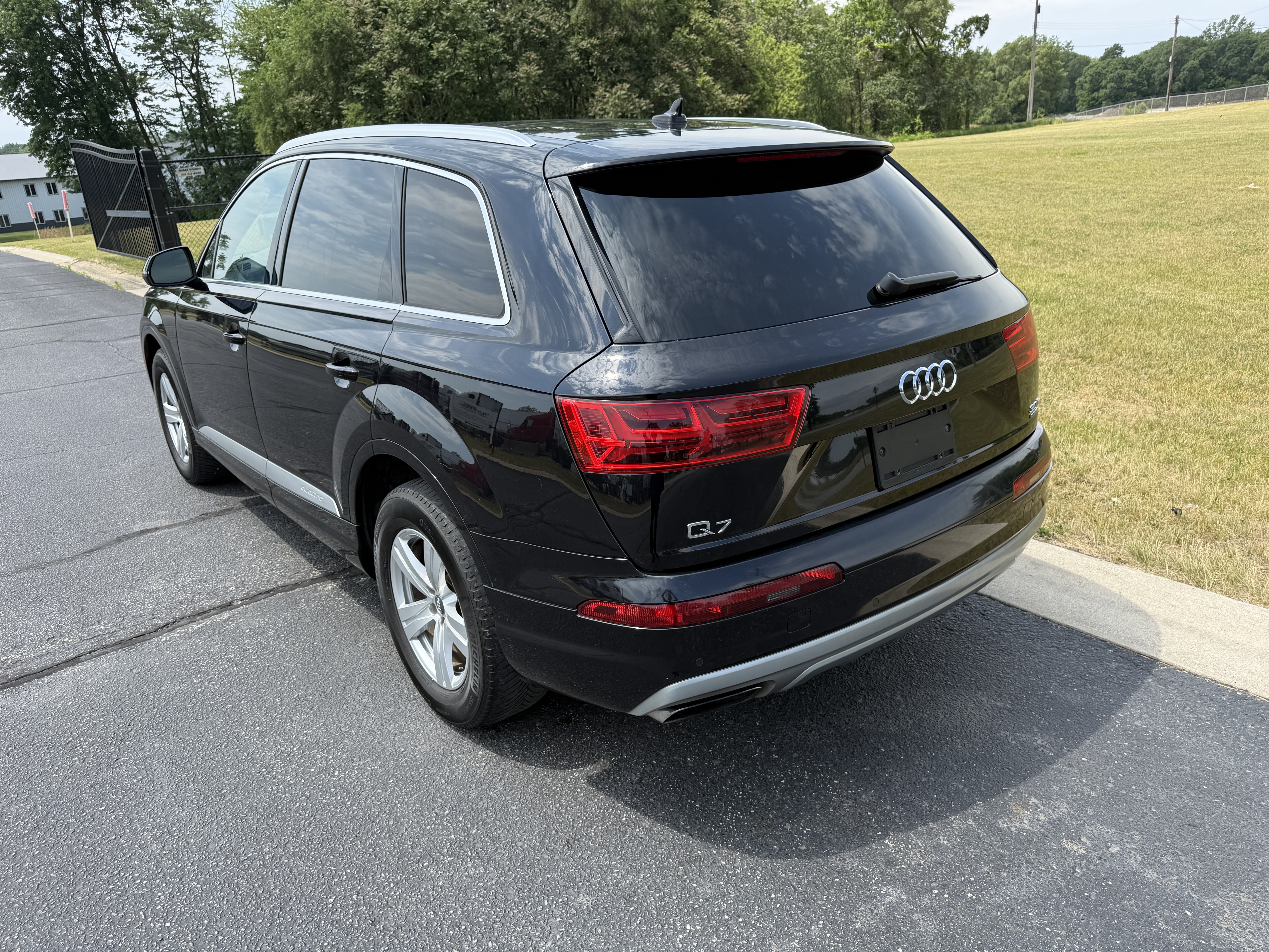 2017 Audi Q7 — photo 13