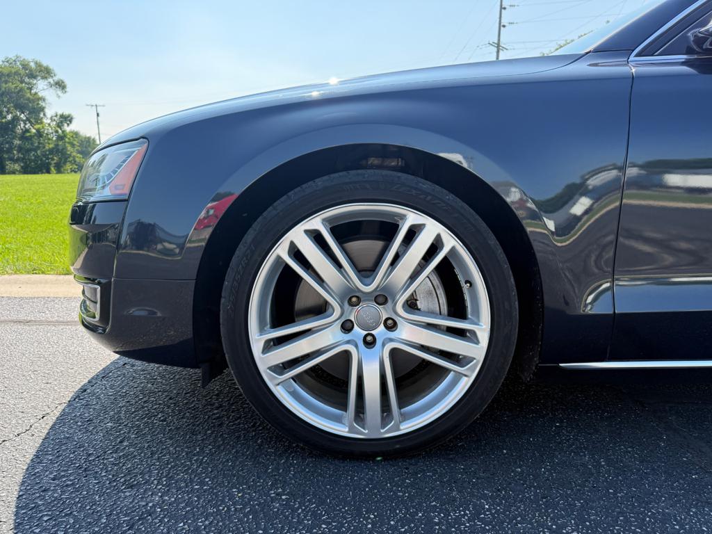 2016 Audi A8 — photo 7