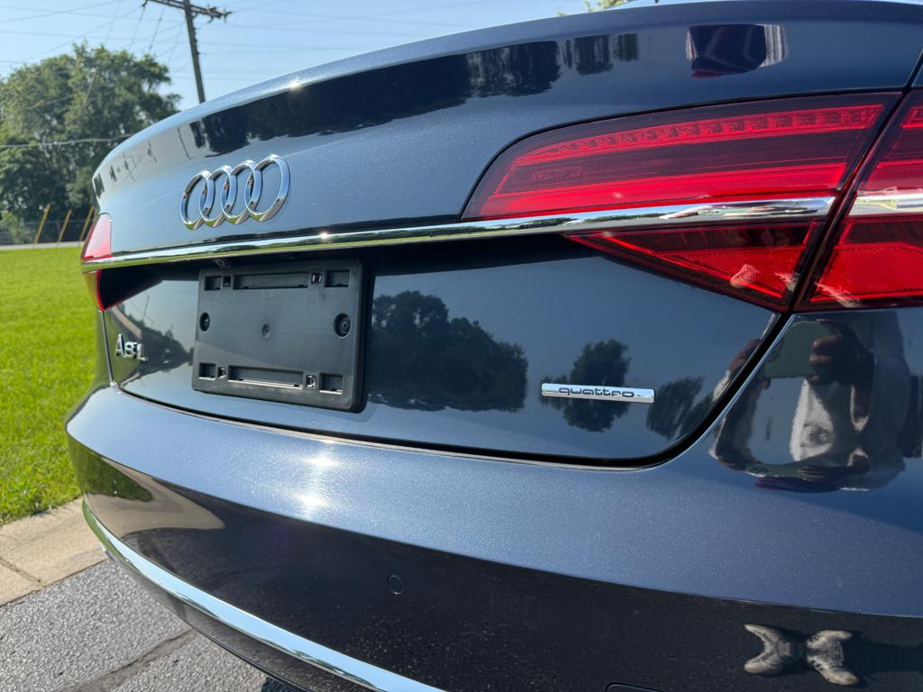 2016 Audi A8 — photo 17