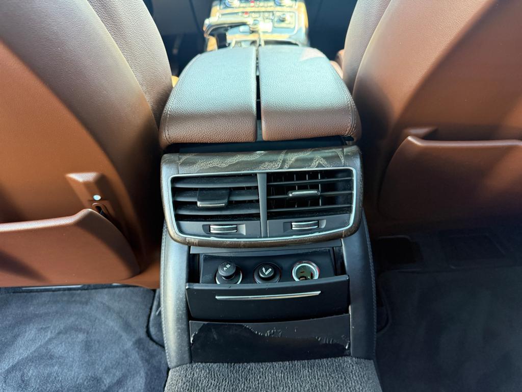 2016 Audi A8 — photo 35