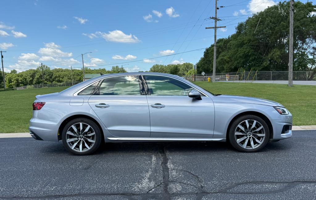 2022 Audi A4 — photo 17