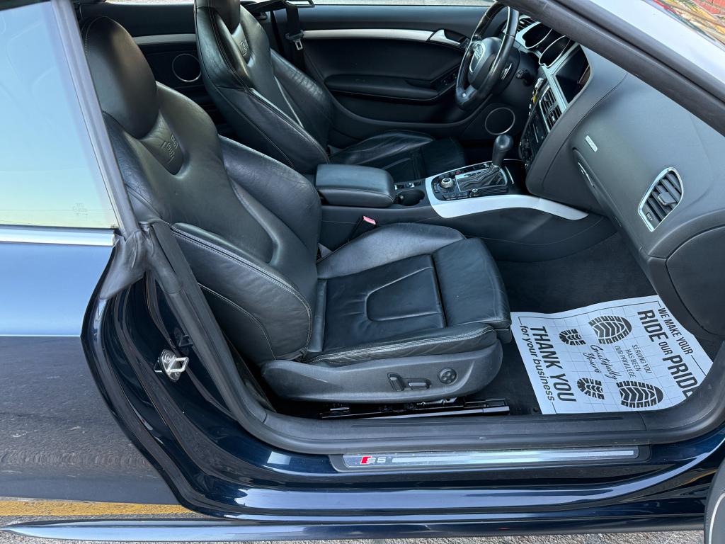 2011 Audi S5 — photo 25