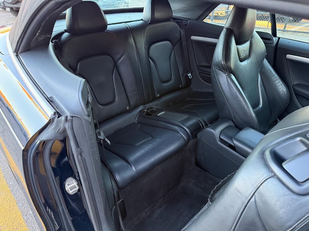 2011 Audi S5 — photo 26