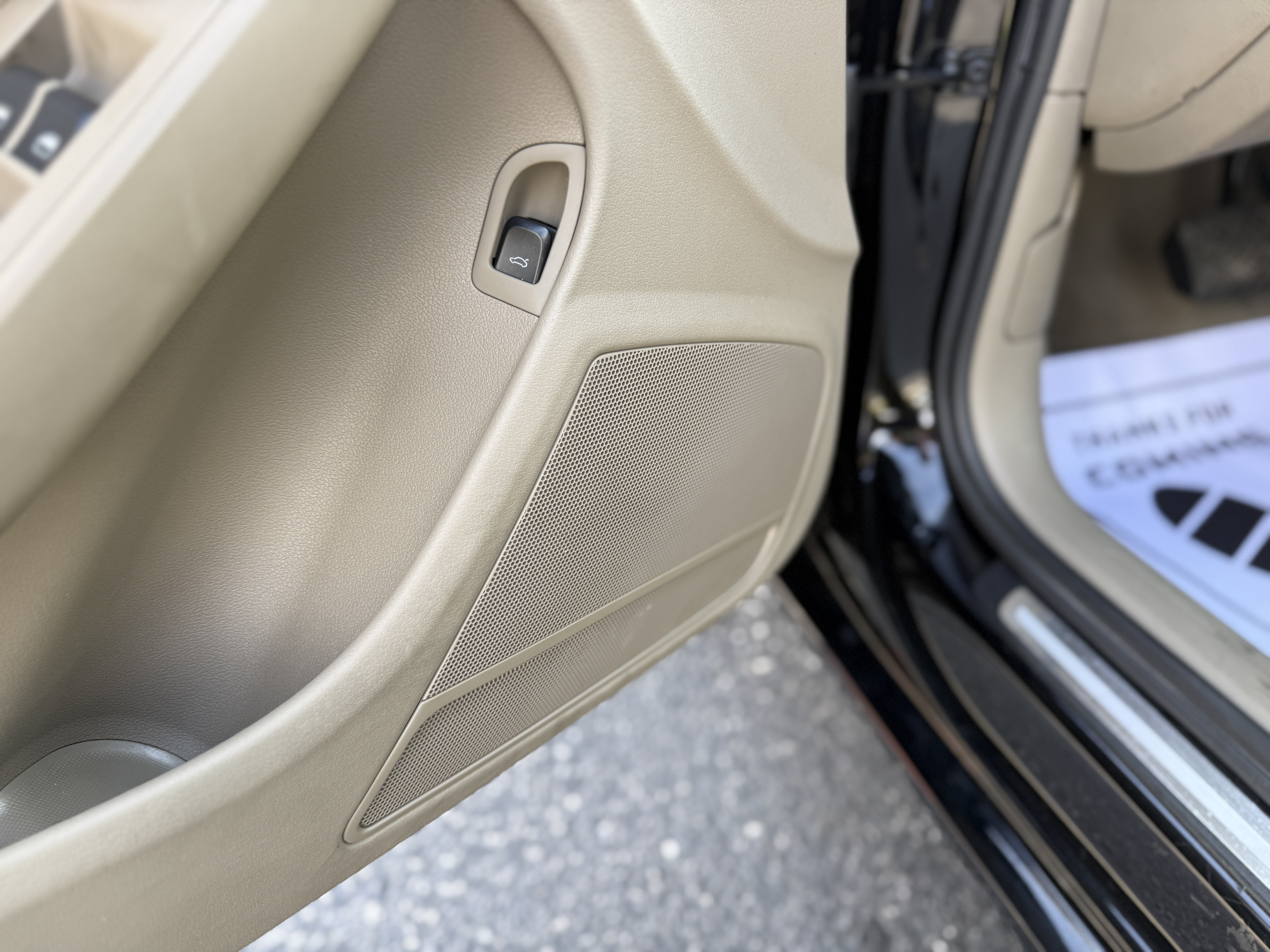2010 Audi A4 — photo 30