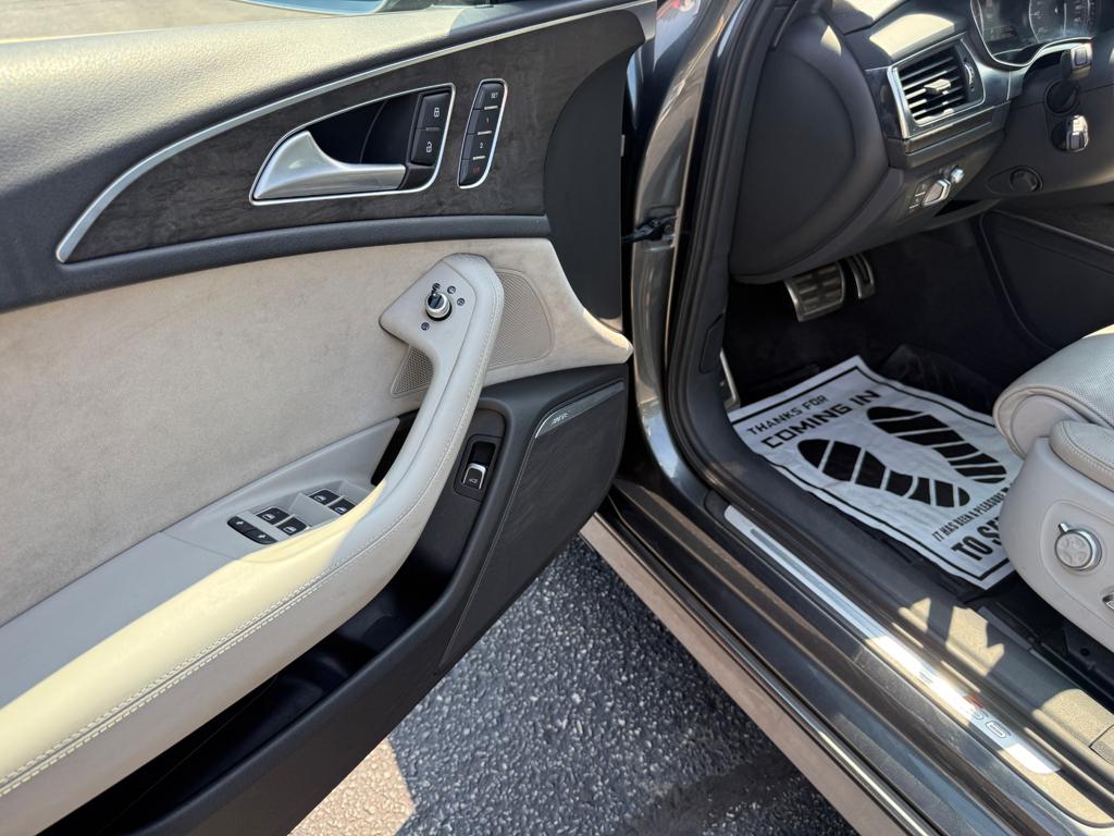 2017 Audi S6 — photo 32