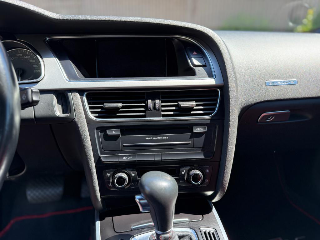2010 Audi S5 — photo 13