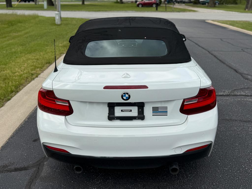 2015 BMW M235 2-Series — photo 24