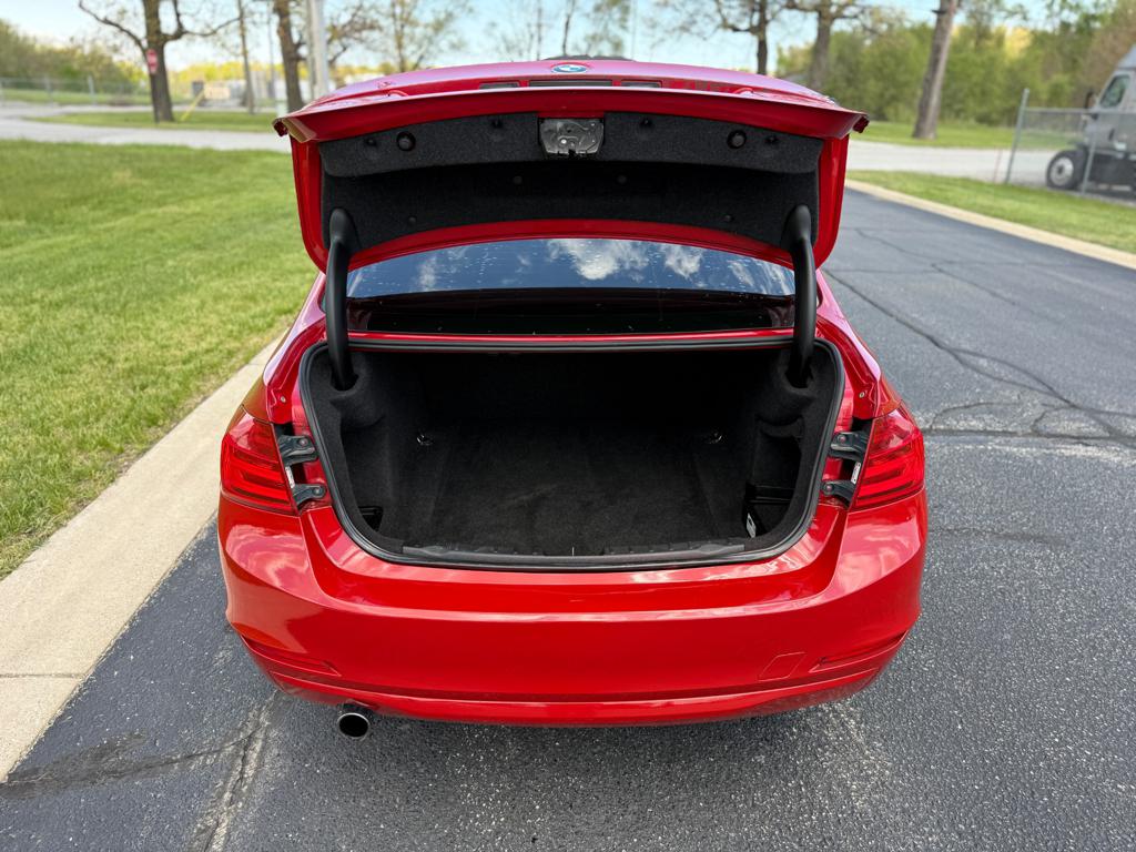 2015 BMW 320 — photo 13