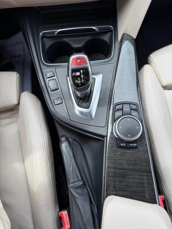 2016 BMW 340 — photo 18