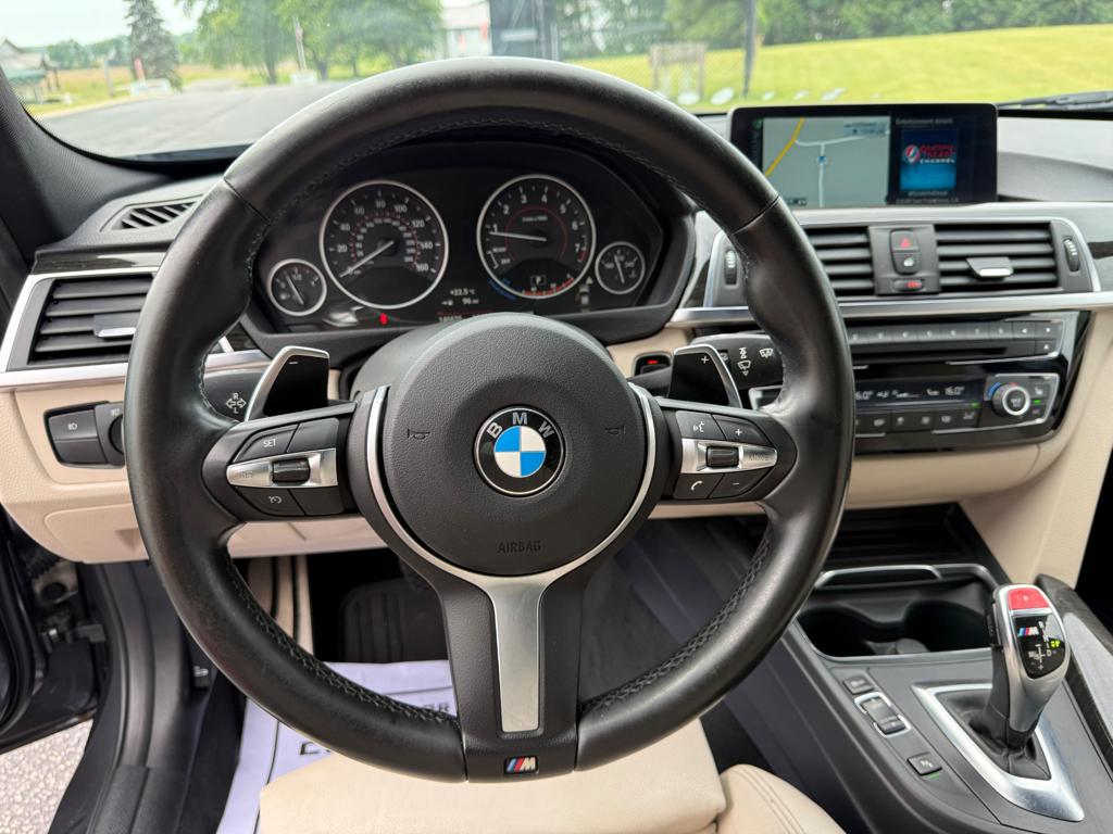 2016 BMW 340 — photo 23