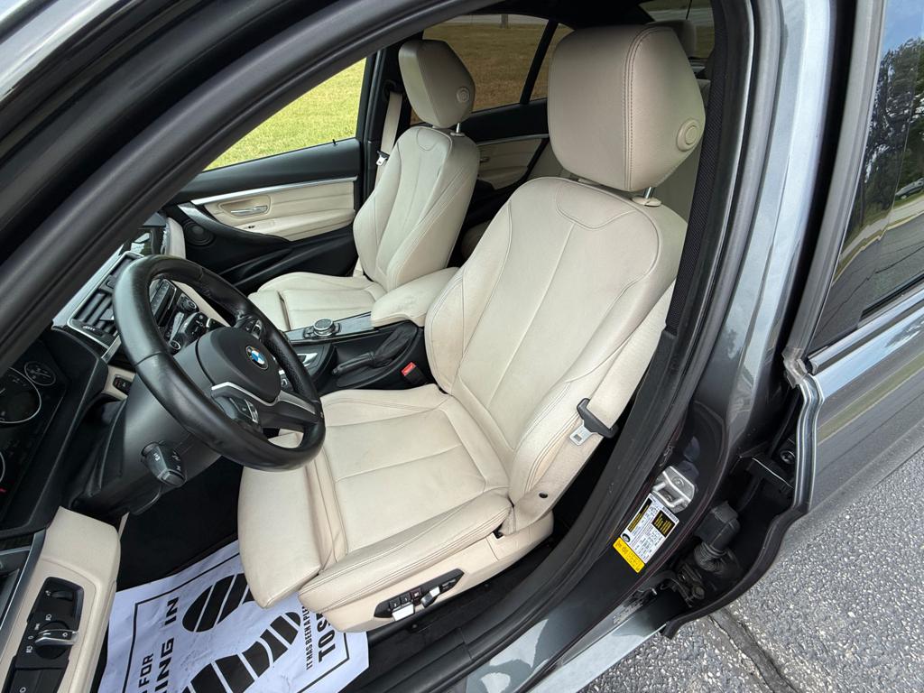 2016 BMW 340 — photo 25