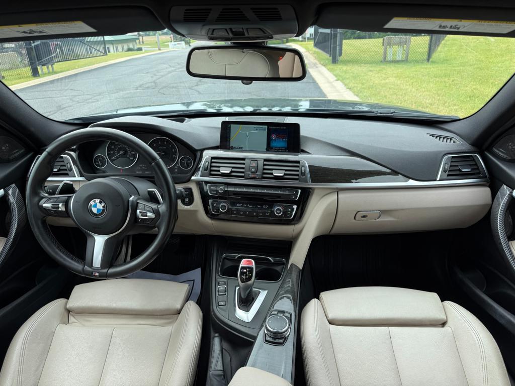 2016 BMW 340 — photo 28