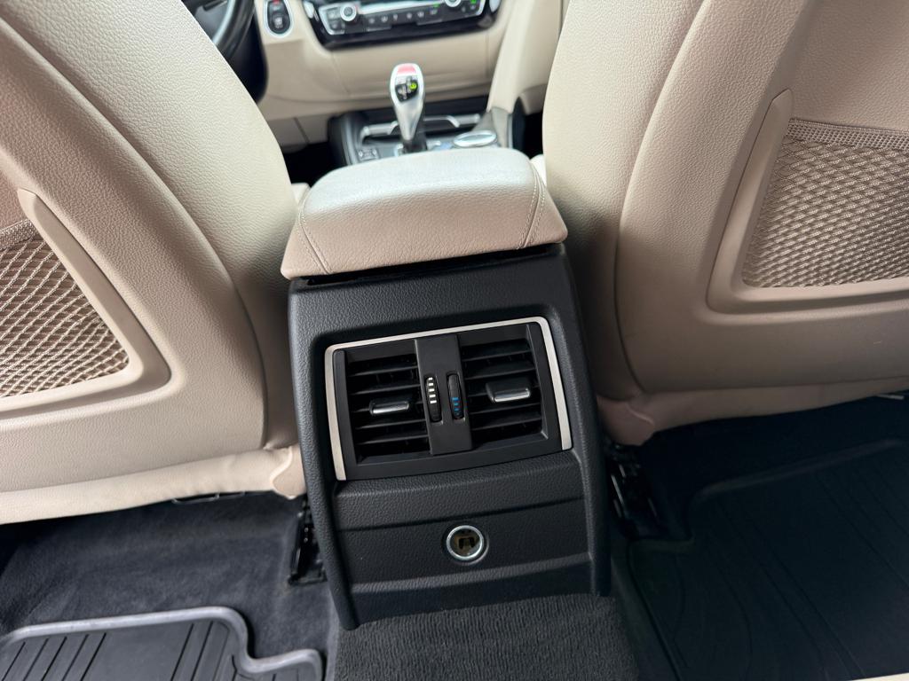 2016 BMW 340 — photo 30