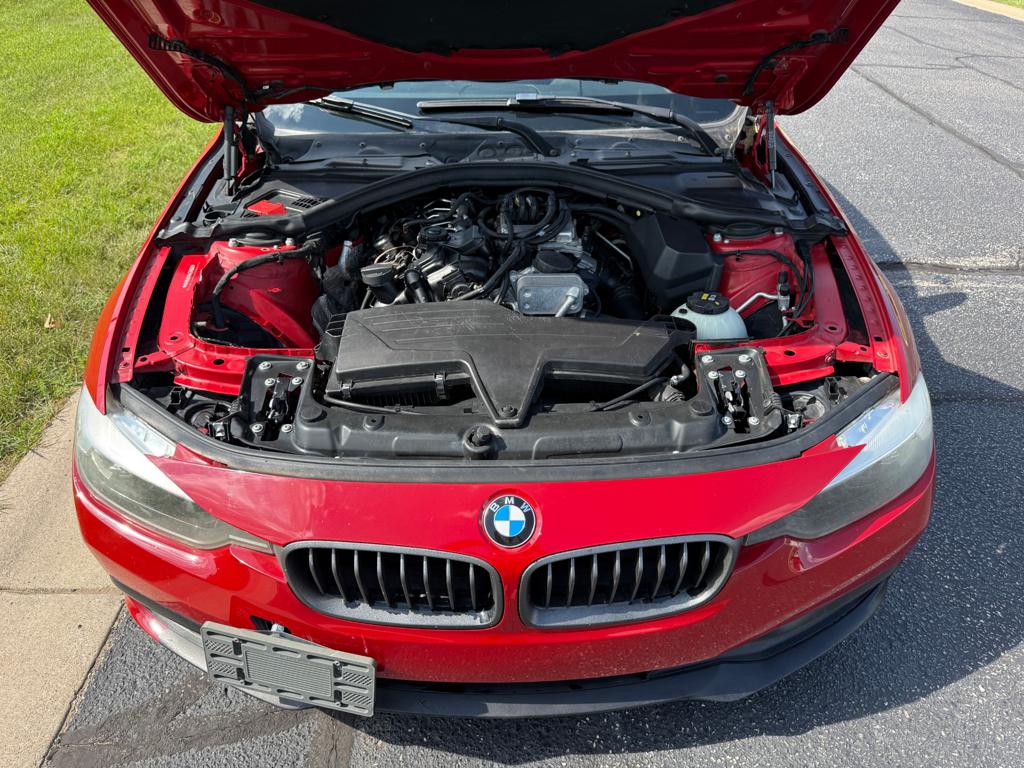 2016 BMW 320 — photo 3