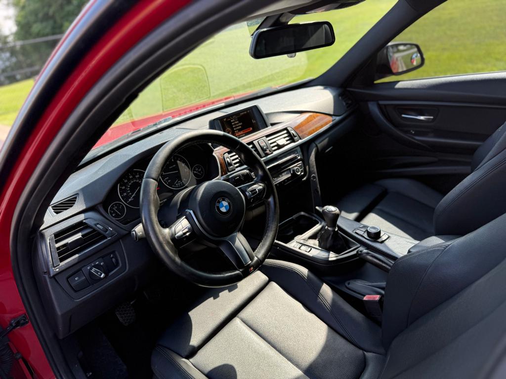2016 BMW 320 — photo 23