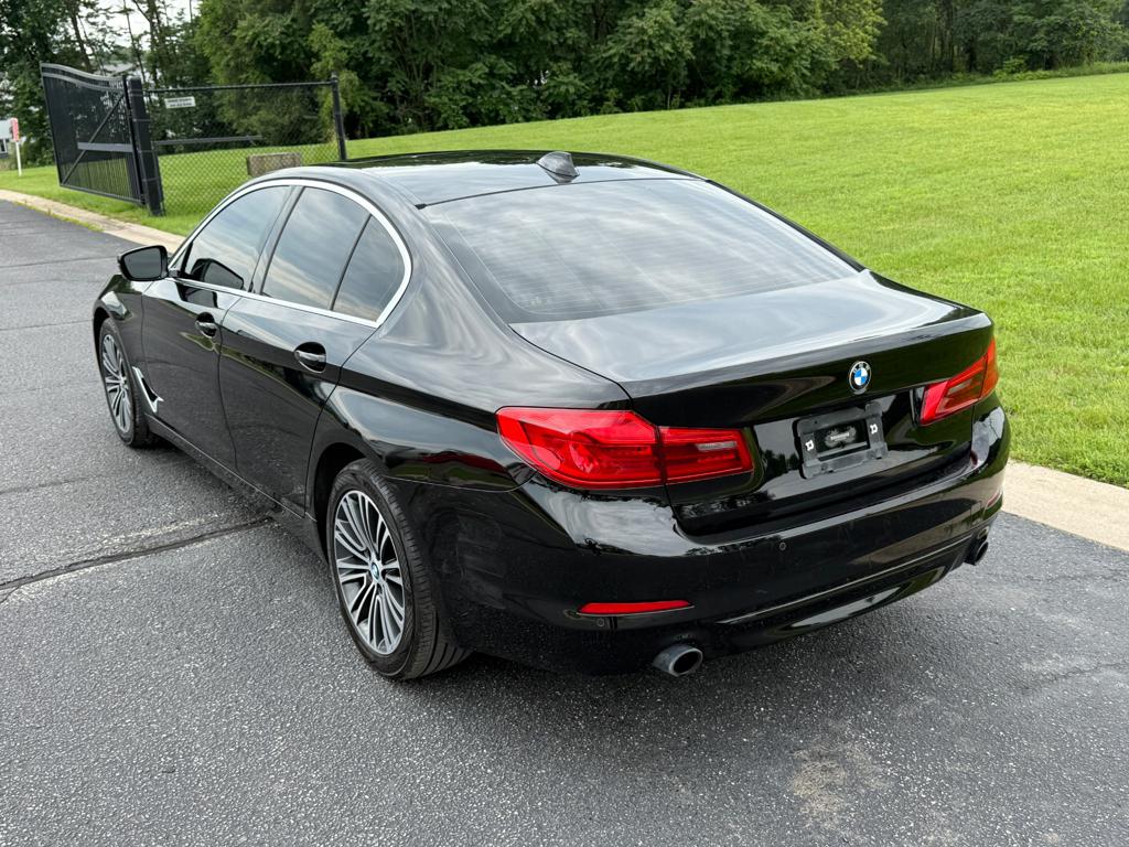 2020 BMW 530 — photo 8