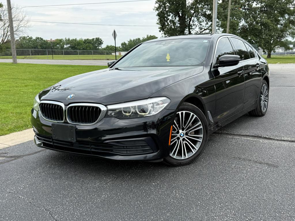 2020 BMW 530 — photo 11