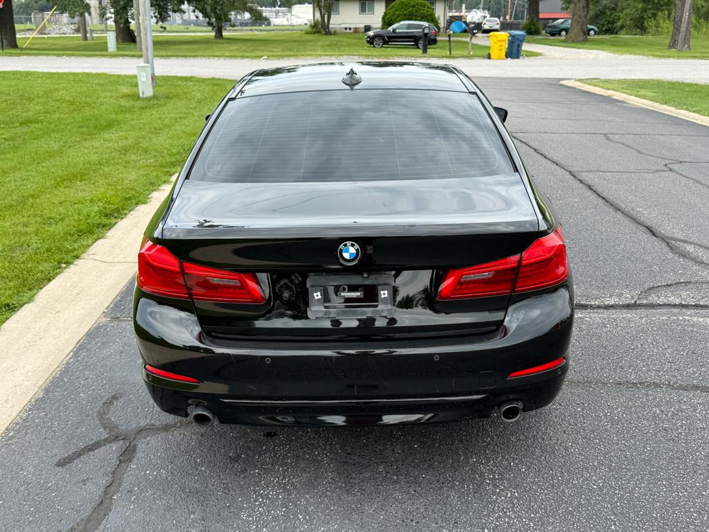 2020 BMW 530 — photo 16