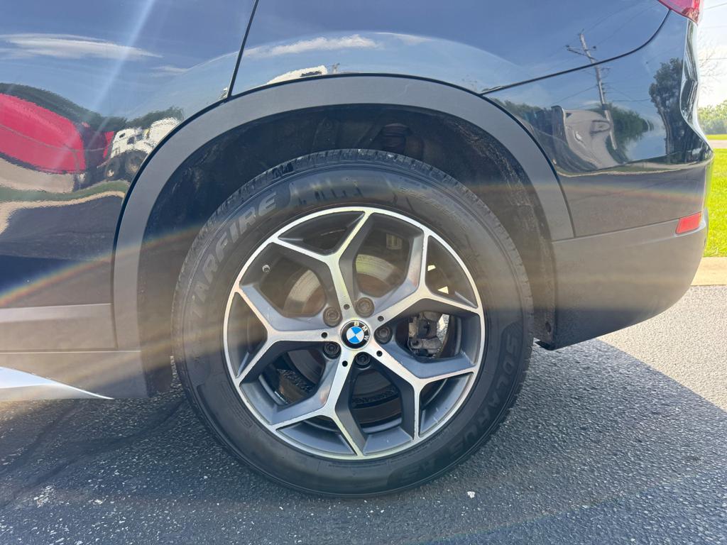 2018 BMW X1 — photo 9