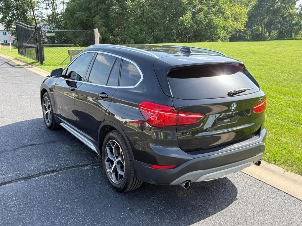 2018 BMW X1 — photo 10