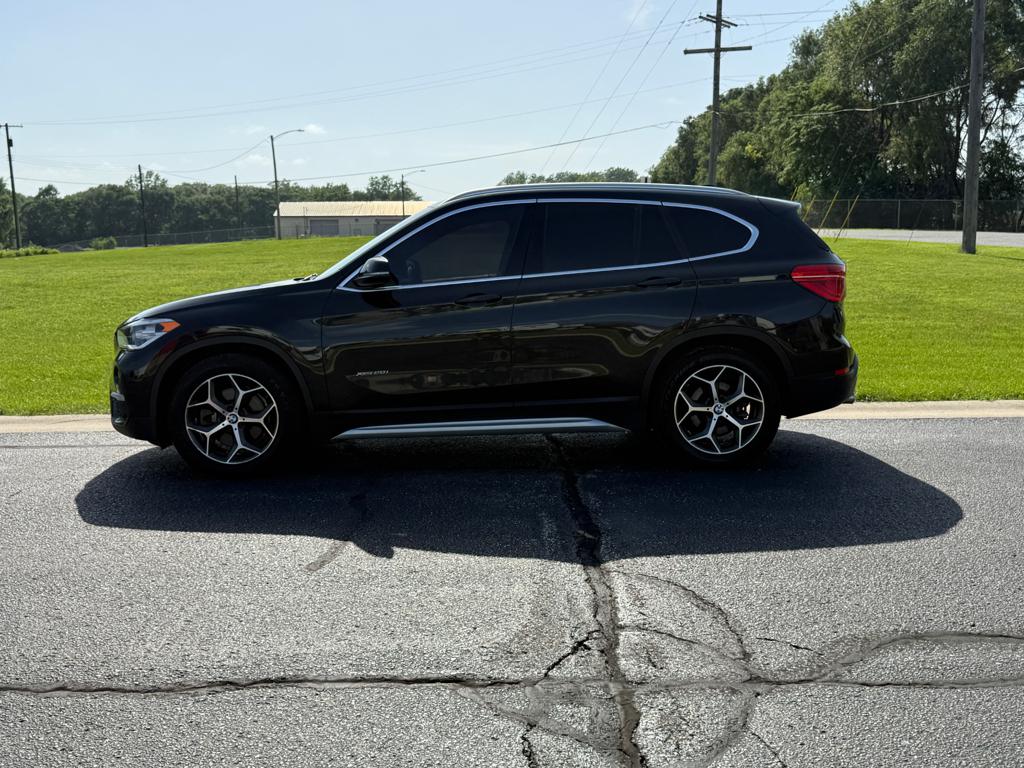2018 BMW X1 — photo 11